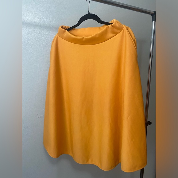 Skirt mid-lenght mustard color NWOT - Picture 11 of 16
